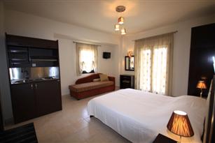 lamprinos room1